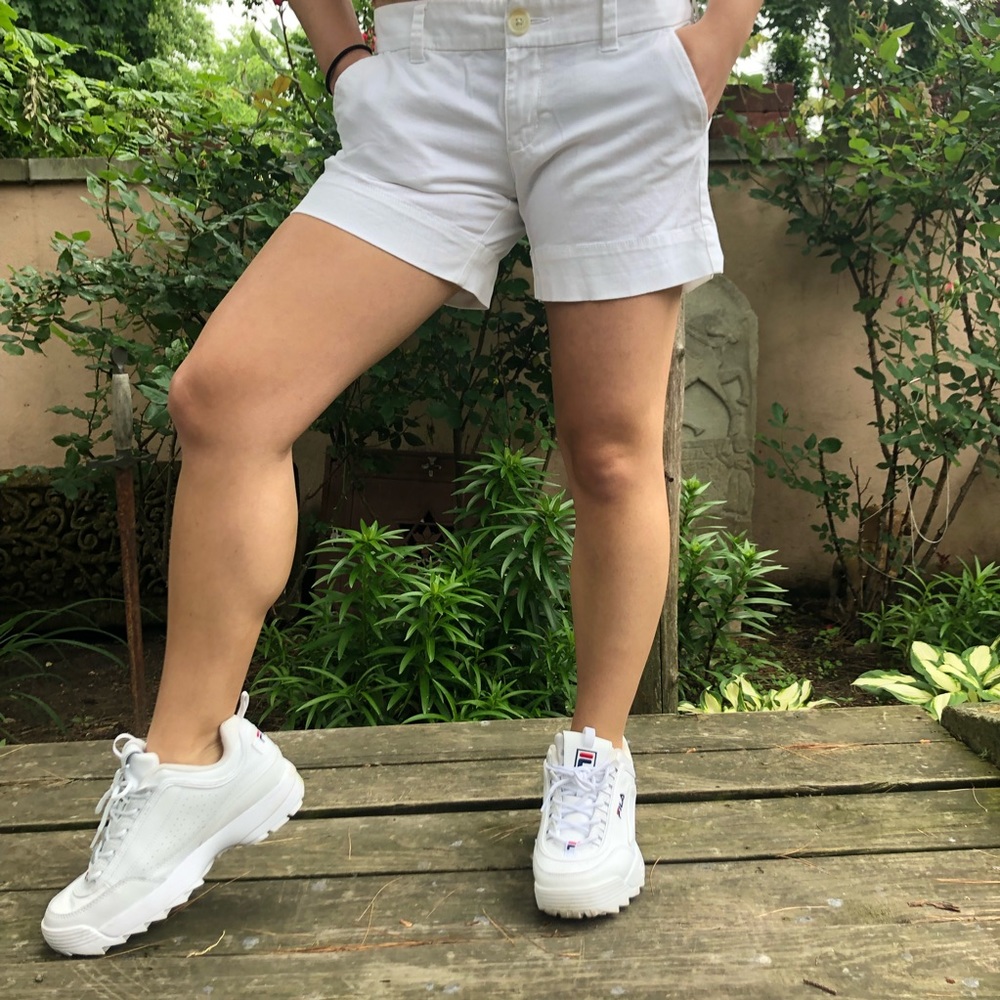 American Eagle midi stretch white shorts